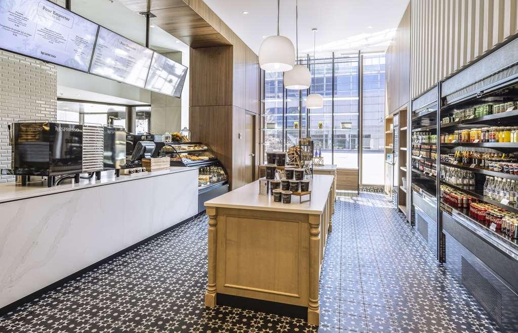 Hilton Quebec Hotel Restaurant photo
